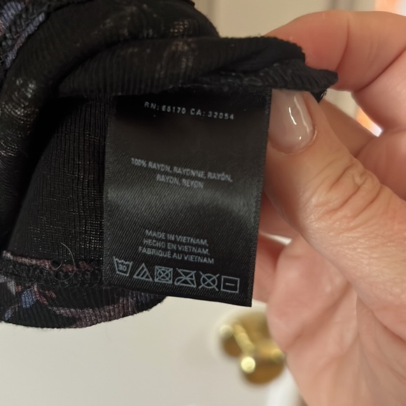 Deletta from Anthropology- off the shoulder Black Floral tunic length top. - Picture 3 of 3